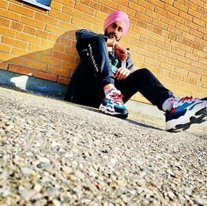 Meet your Posher, Gurvir